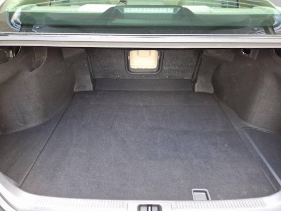 Vehicle image 7 Vehicle image 7