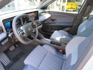 Renault 4 E-Tech Comfort Range techno
