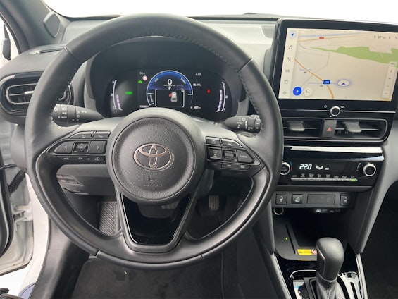 Vehicle image 6