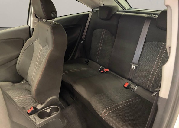 Vehicle image 9 Vehicle image 9