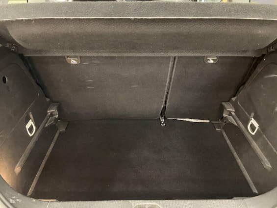 Vehicle image 11 Vehicle image 11