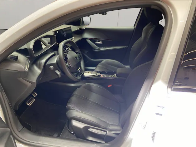 Peugeot 208 e-GT