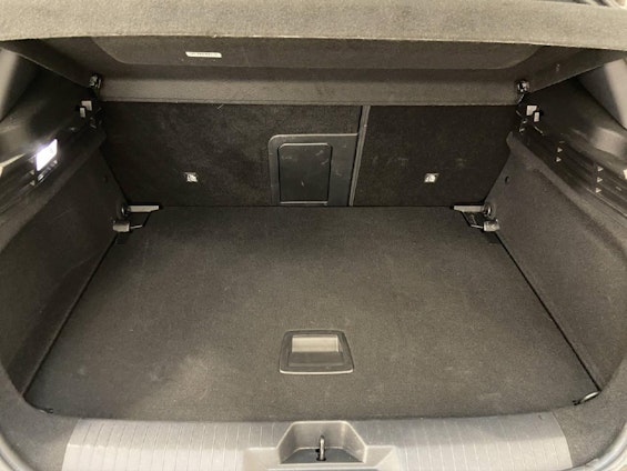 Vehicle image 11 Vehicle image 11