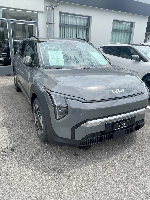 Kia EV3 81 kWh Earth+