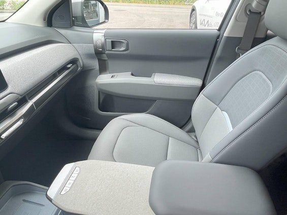 Vehicle image 7 Vehicle image 7