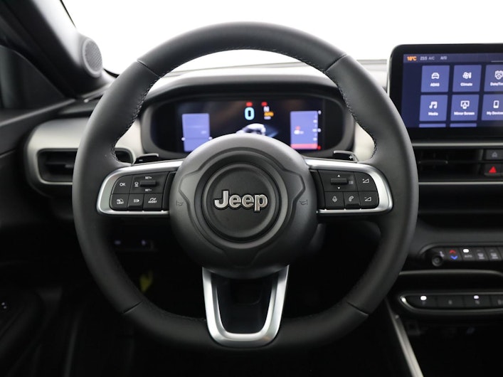 Vehicle image JEEP AVENGER