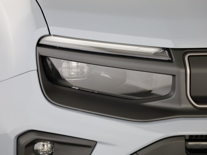 Vehicle image JEEP AVENGER