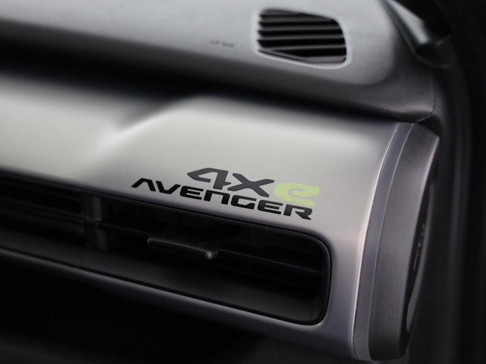 Vehicle image JEEP AVENGER