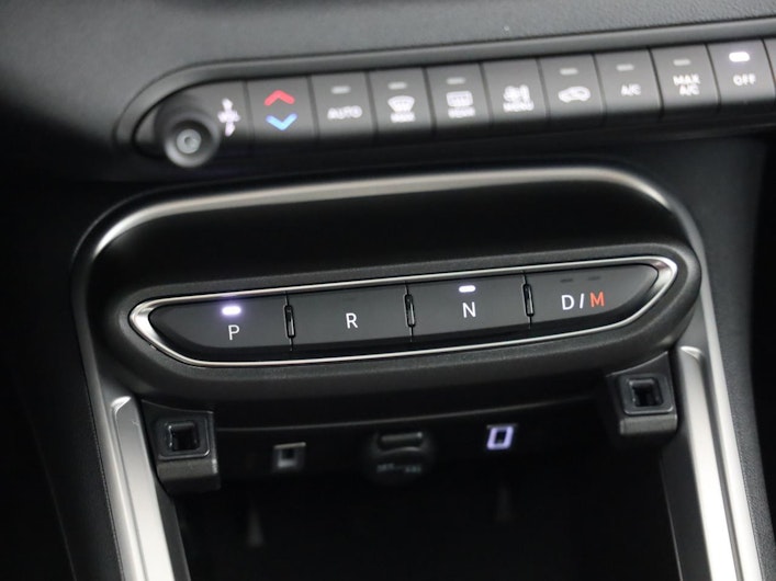 Vehicle image JEEP AVENGER