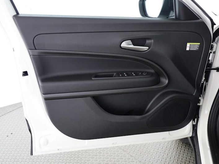 Vehicle image JEEP AVENGER