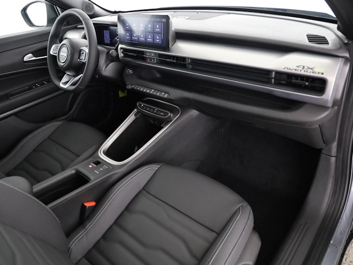 Vehicle image JEEP AVENGER