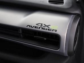 Fahrzeugbild JEEP Avenger 1.2 MHEV Overland 4xe