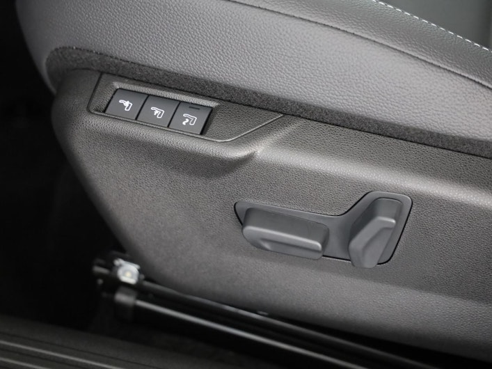 Vehicle image JEEP AVENGER