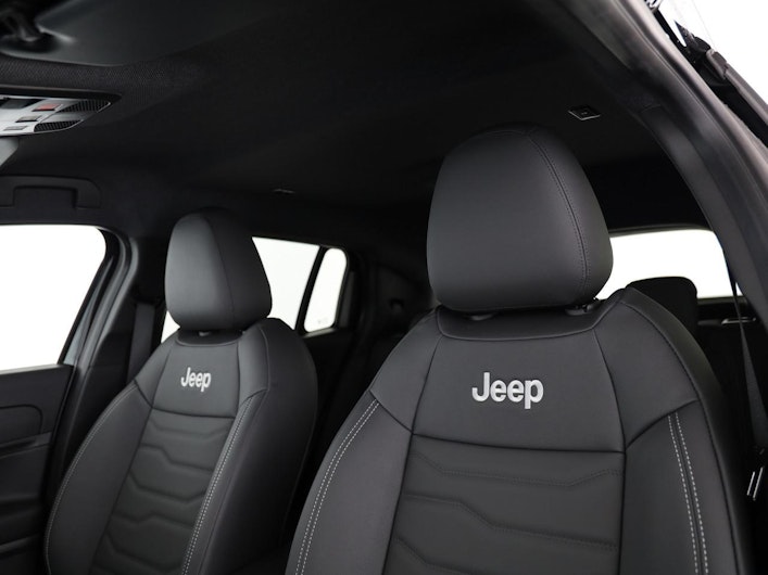 Vehicle image JEEP AVENGER