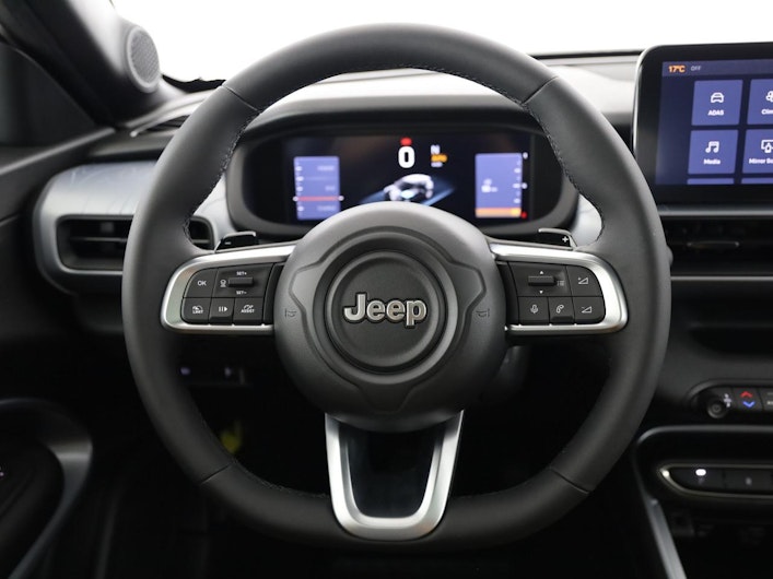 Vehicle image JEEP AVENGER