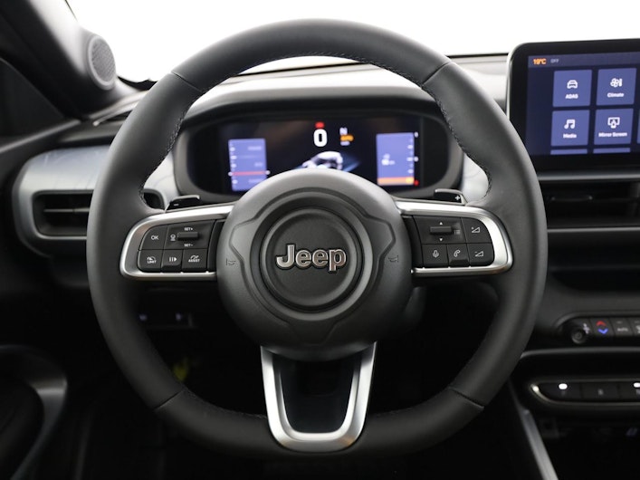 Vehicle image JEEP AVENGER