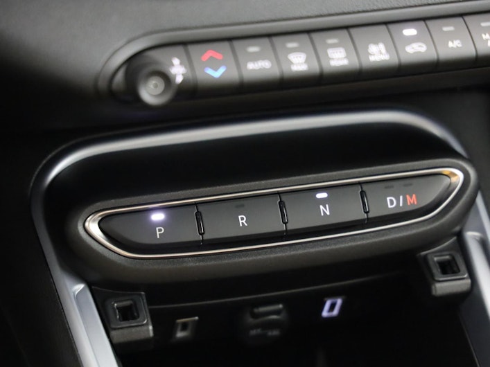 Vehicle image JEEP AVENGER