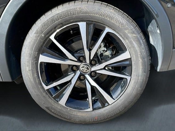 Vehicle image 6 Vehicle image 6