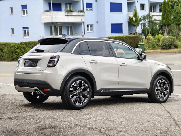Fiat 600 1.2 Hybrid 136 La Prima Bicolore