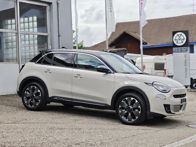 Fiat 600 1.2 Hybrid 136 La Prima Bicolore