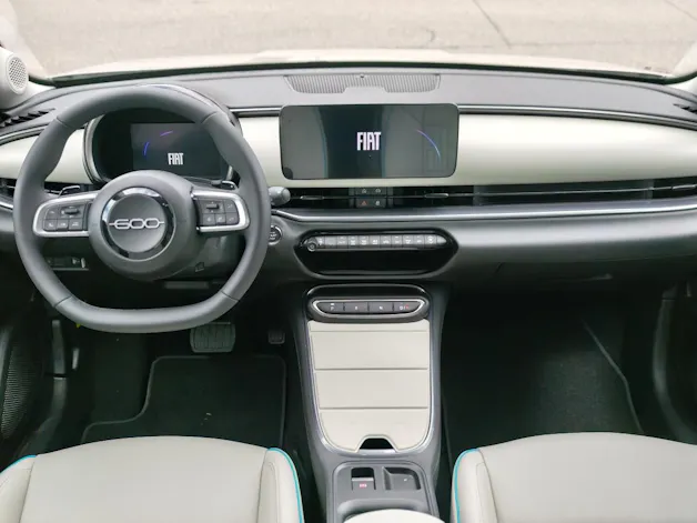 Fiat 600 1.2 Hybrid 136 La Prima Bicolore