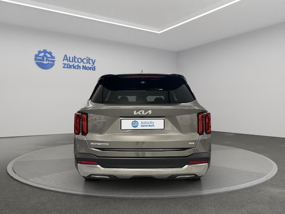 Vehicle image 3 Vehicle image 3