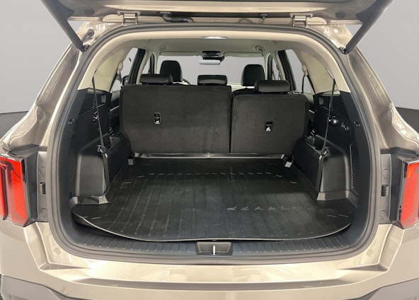 Vehicle image 4 Vehicle image 4