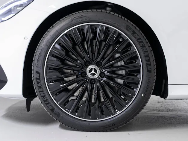 Mercedes-Benz E 220 d 4MATIC