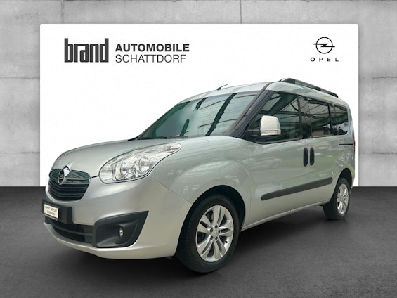 First vehicle image