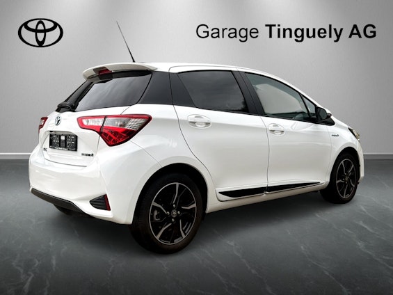 Vehicle image 7