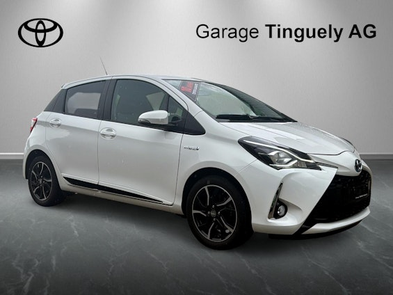 Vehicle image 5
