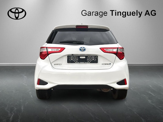 Vehicle image 8
