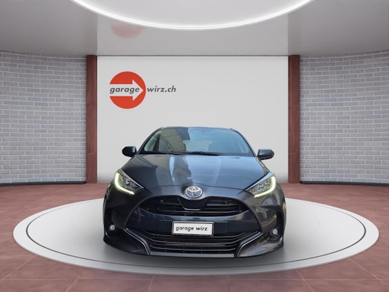 Vehicle image 5