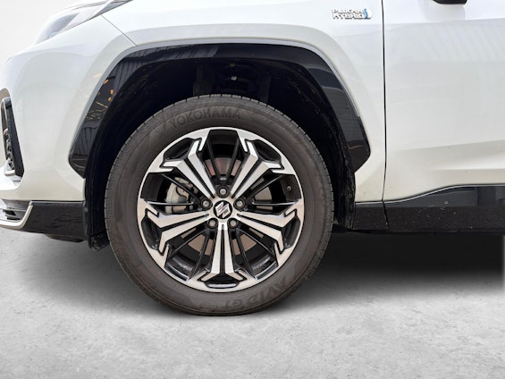 Vehicle image 12 Vehicle image 12