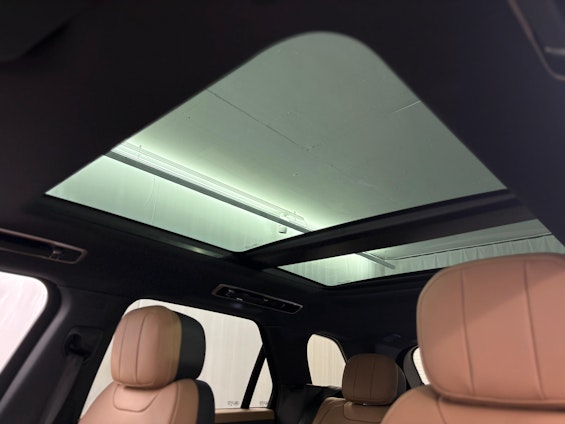 Vehicle image 13 Vehicle image 13