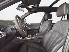 Vehicle image BMW X5 xDrive 50e SAG