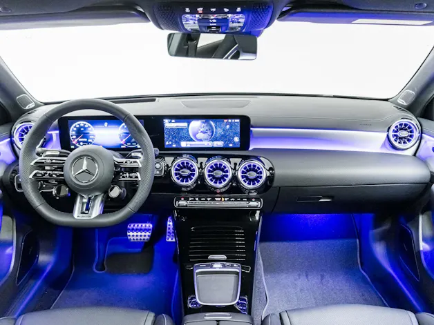 Mercedes-Benz A 35 AMG 4MATIC