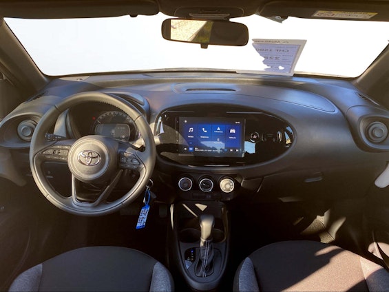 Vehicle image 5 Vehicle image 5