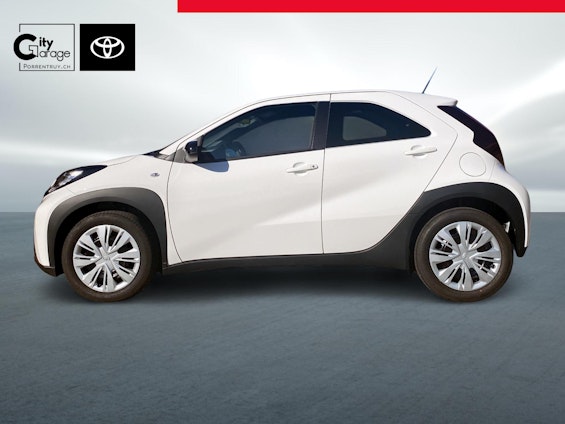 Vehicle image 2 Vehicle image 2