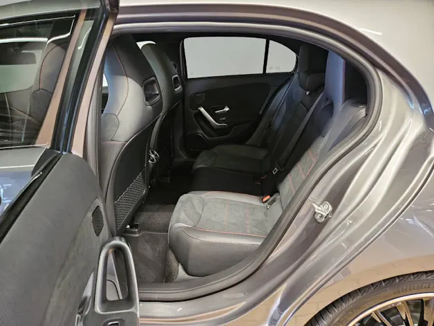 Mercedes-Benz A 220 4Matic AMG Line