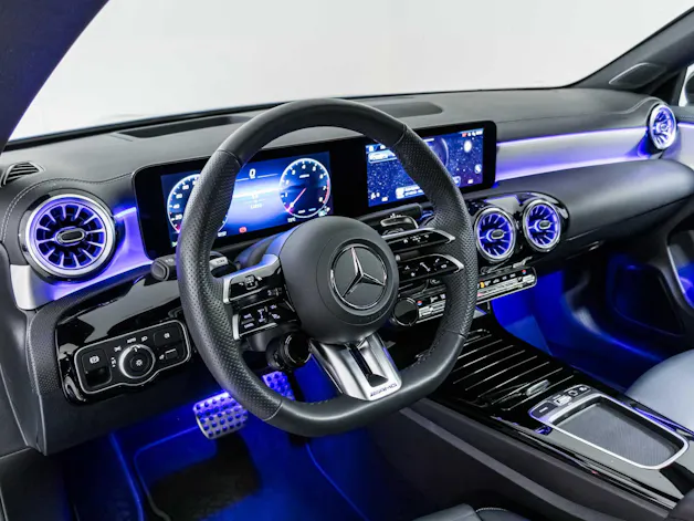 Mercedes-Benz CLA 35 AMG 4MATIC Shooting Brake