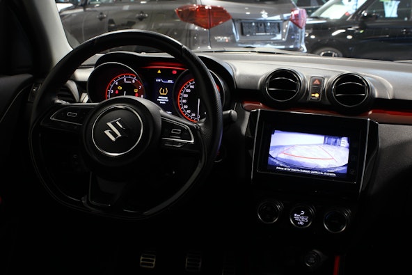Vehicle image 9