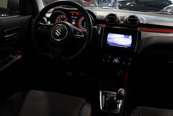 Vehicle image 10