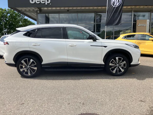 MG HS 1.5 PHEV Luxury