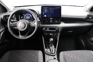 Vehicle image TOYOTA Yaris 1.5 VVT-i HSD Trend