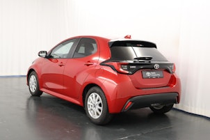 Vehicle image TOYOTA Yaris 1.5 VVT-i HSD Trend