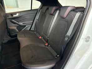 Vehicle image FORD Focus 1.0i EcoB Hybrid 155 ST-Line X