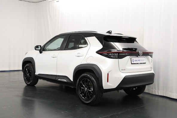 Vehicle image 6