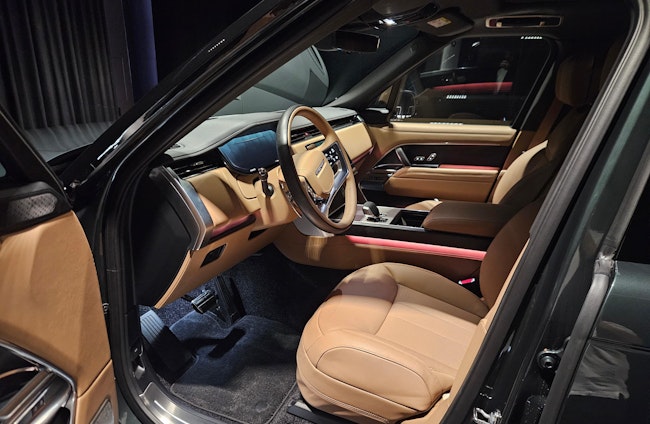 Vehicle image 24 Vehicle image 24