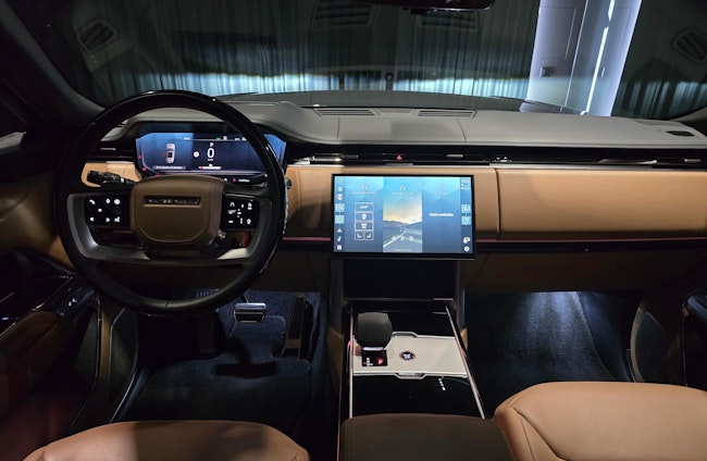 Vehicle image 4 Vehicle image 4